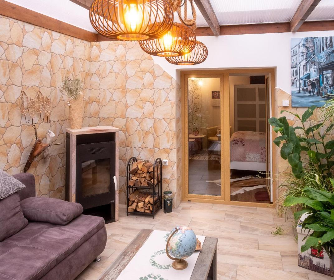 Unser Studio-Apartment "Wohlfuehloase" Oranienburg Extérieur photo